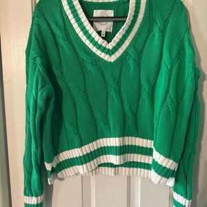 American Eagle Aerie Green and White V-Neck Cable Sweater